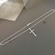 Collier pendentif fine croix en argent 925/000 sur chaine longueur 42 cm 