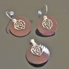 Boucles d'oreilles fleurs argent 925/000 et nacre avec pendentif assorti